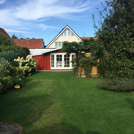 3-zimmer, 58 Qm Mit Garten, Zum 300 M Mit Komfort-ausstattung Apartment Timmendorfer Strand