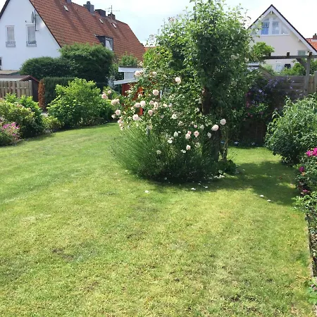 3-zimmer, 58 Qm Mit Garten, Zum 300 M Mit Komfort-ausstattung Apartment Timmendorfer Strand