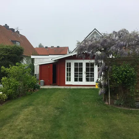 3-zimmer, 58 Qm Mit Garten, Zum 300 M Mit Komfort-ausstattung Apartment *